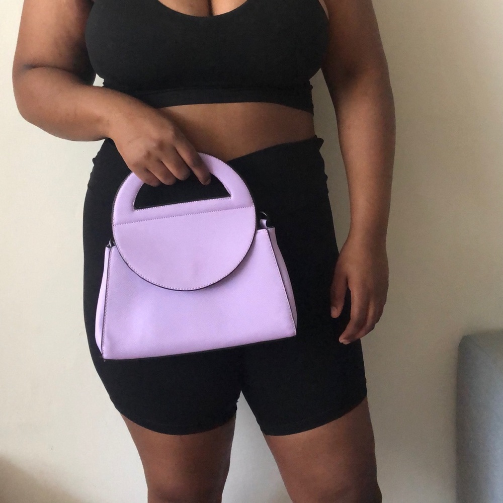 Lilac handle purse